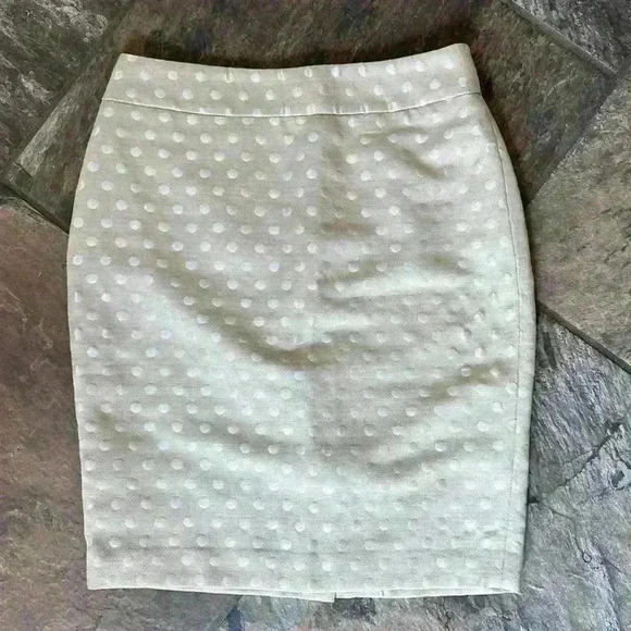 NWOT Ann Taylor Pencil Skirt - Picture 5 of 10